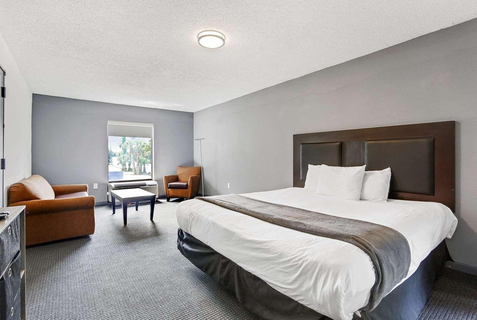 10 Extended Hotel