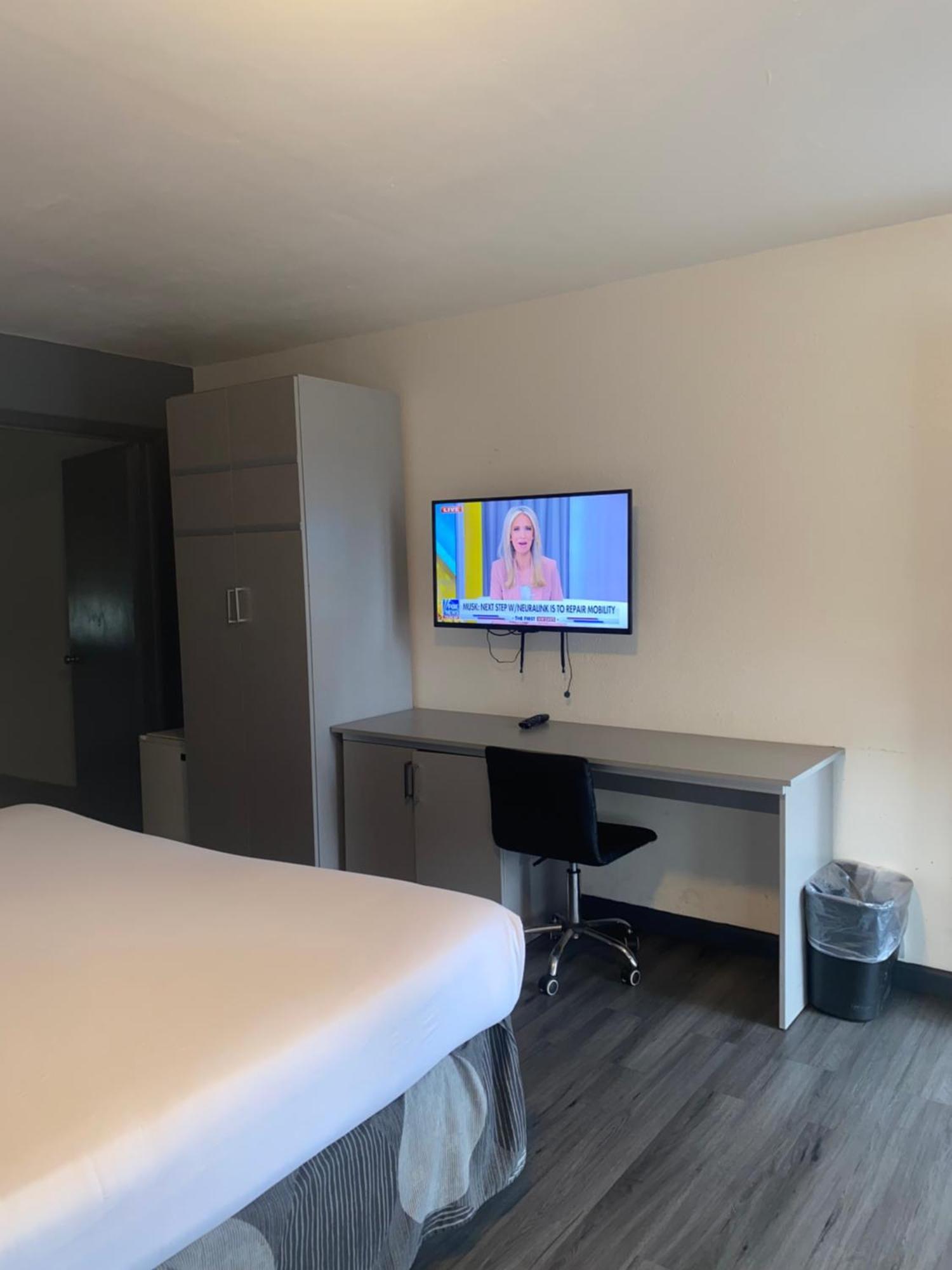 10 Extended Hotel