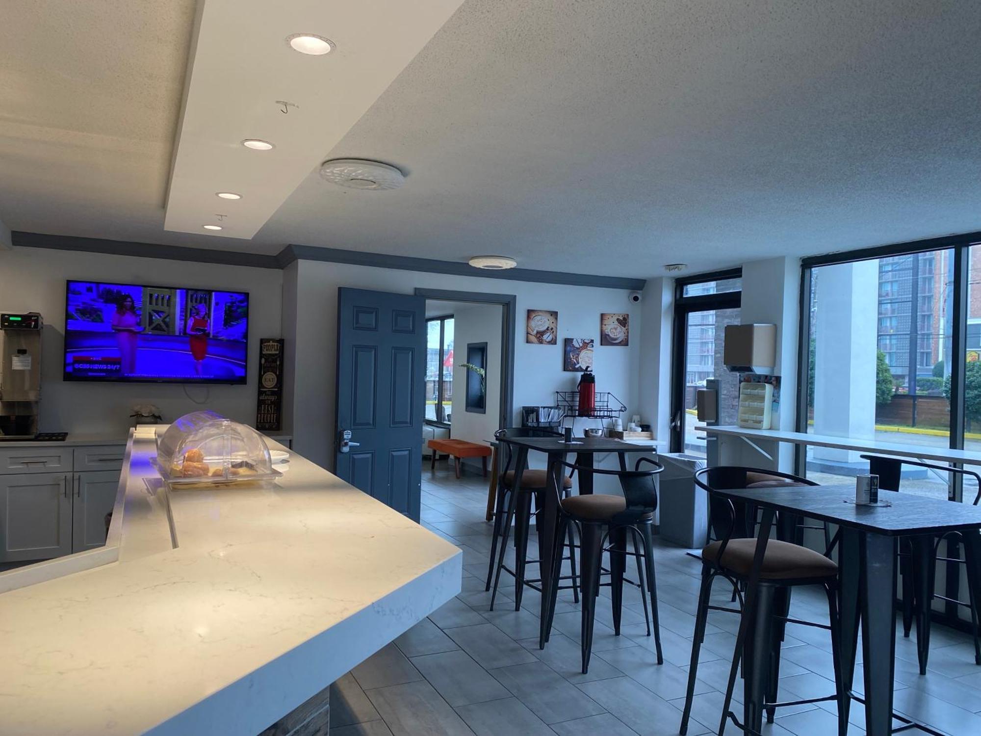 10 Extended Hotel