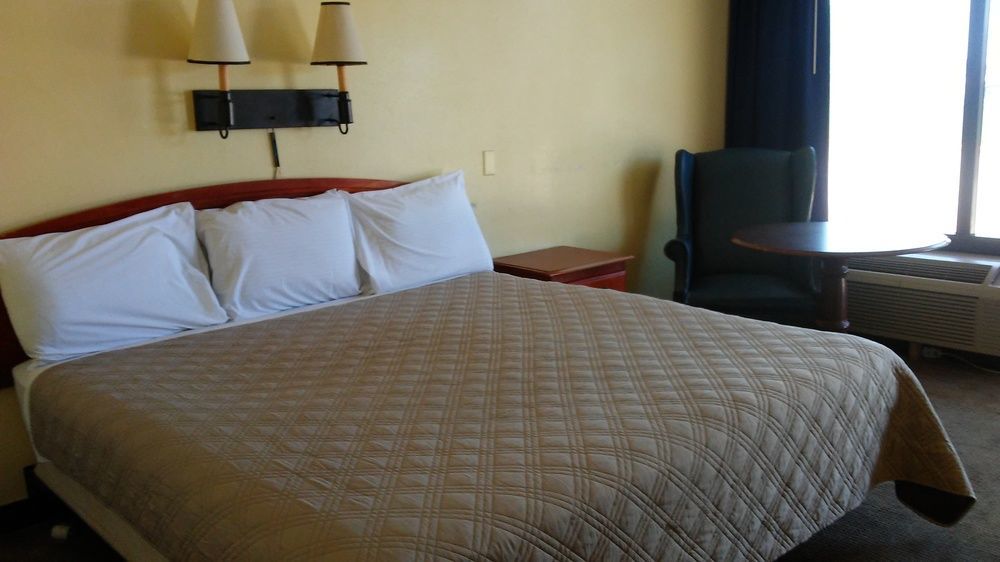 10 Extended Hotel 2*